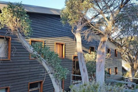Cobbler 3 - Accommodation Guide 0