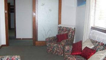 Catalina Cottage Holiday House - Accommodation Guide 0