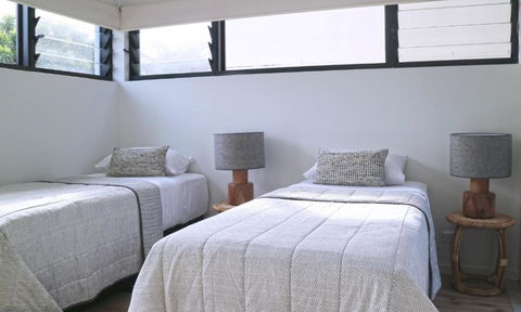 Beachside Lennox - Accommodation Asia 1