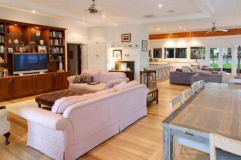 Merricks North Retreat - Accommodation Guide 5