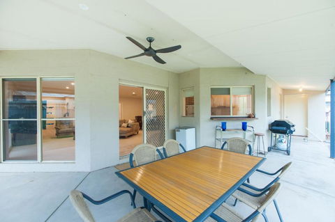 Simms Retreat - Accommodation Guide 2