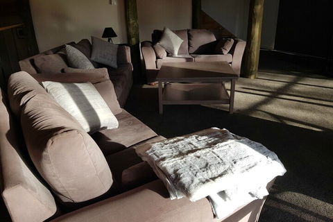 Moondance Lodge - Accommodation Guide 4