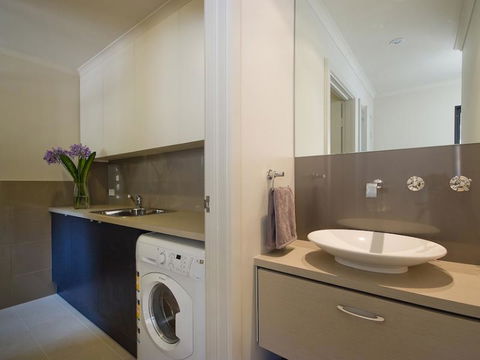 The McLaren Eye Holiday House - Accommodation Asia 6
