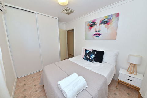 Comfy Home Near Airport & City 2280 - Accommodation Asia 2
