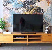 Roomerang at Lakeside Townhouse - Accommodation Guide