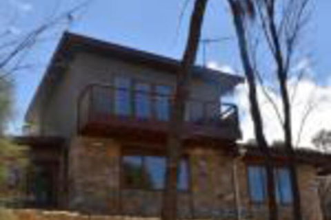 Of Stone & Wood Guesthouse Secluded Getaway! - Accommodation Asia 0