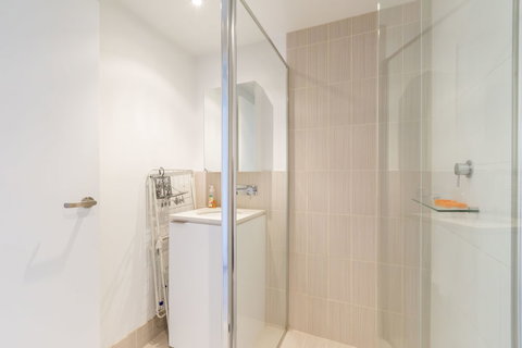 TIARA, 1BDR Southbank Apartment - Accommodation Asia 3