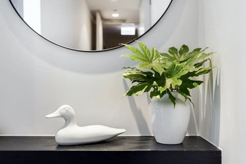 Xanadu Apartments - Accommodation Guide 1