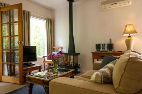In The Valley - Accommodation Asia 3