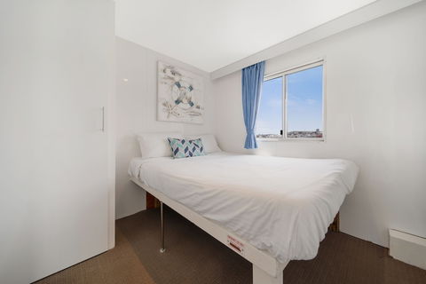 Coomera Houseboat Holidays - Accommodation Guide 6