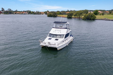 Coomera Houseboat Holidays - Accommodation Guide 2
