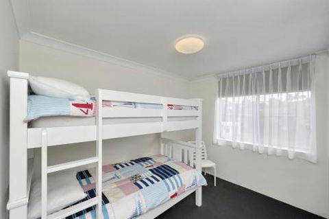 The Dunes 15 Fingal Bay - Accommodation Asia 5