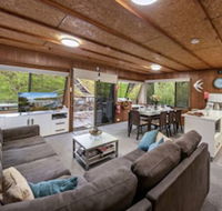 Boats And Bedzzz Houseboat Stays  Renmark River Villas - Accommodation Asia
