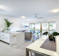 Sea Eagle on Airlie Airlie Beach