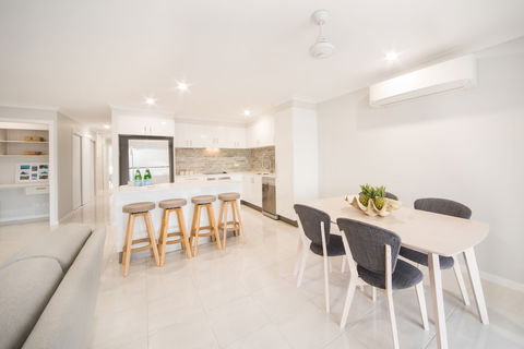 Airlie On Main Street Airlie Beach - Accommodation Guide 6