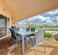 3 Bedroom Villa Moy at Nelson Bay 2 / 30 Thurlow Avenue FREE WIFI - Accommodation Asia