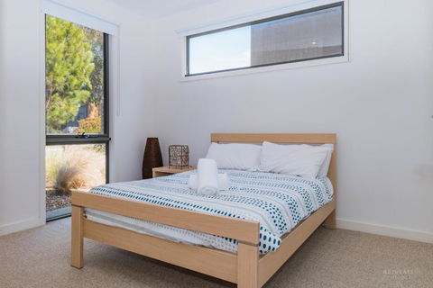 1 Sunset Place - Accommodation Guide 4