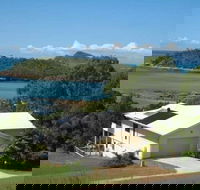 Hideaway Retreat Beach House with Pool - Accommodation Asia