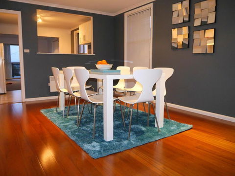 The Beach Escape - Accommodation Guide 5