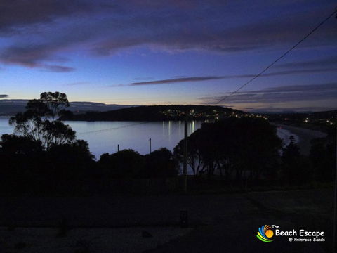 The Beach Escape - Accommodation Guide 6