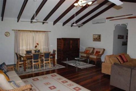 Appian Beach House - Accommodation China 4