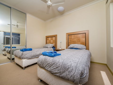Seafront Unit 60 - Accommodation Guide 2