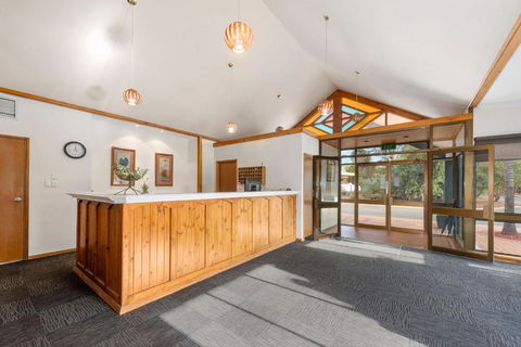 Barmera Country Club Motor Inn - Accommodation Asia 5