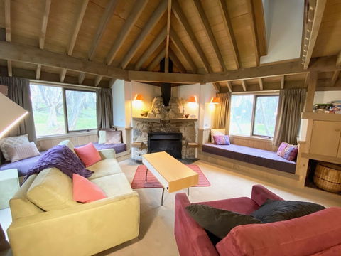 Blairs - Accommodation Guide 0