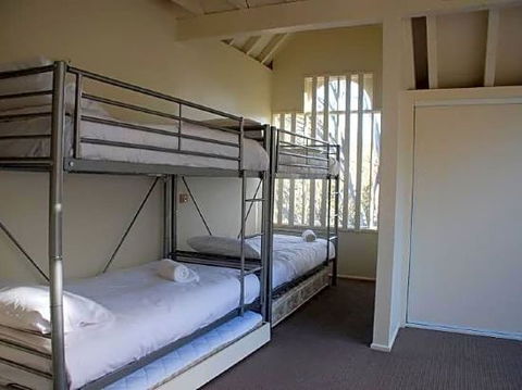 White Mountain Lodge - Accommodation Guide 3
