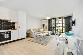 Mooloolaba Apartment With Marina Views - Accommodation Asia 0
