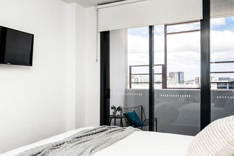Adam + Eve 2 Bedroom Luxury Apartment - Accommodation Asia 4