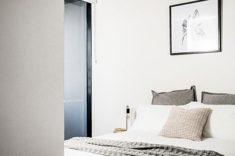 Adam + Eve 2 Bedroom Luxury Apartment - Accommodation Asia 6