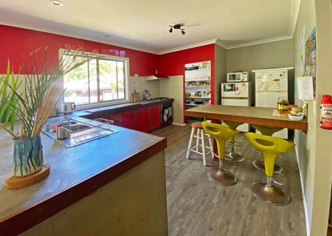 KiteSurf 1770 Beach House - Accommodation Asia 4