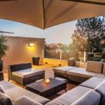 Contemporary & Luxurious Little Cove - Accommodation Asia 0