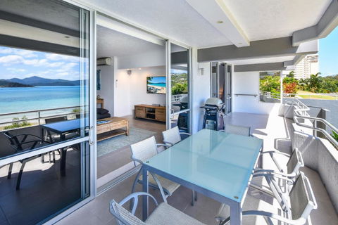 Fully Renovated Frangipani Beach Front Apartments - Accommodation Asia 5