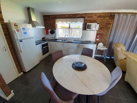 Ocean Beach Chalet 18 - Accommodation Asia 2