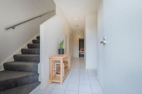 Twenty Four Coast - Accommodation Guide 3