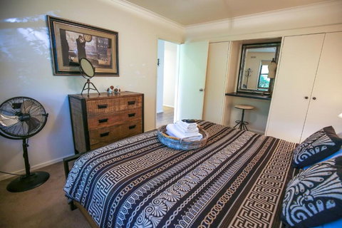 Abbeville In Bright - Accommodation China 4