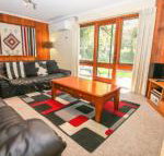 Cedar Holiday Units Apartment 1 - Accommodation Guide