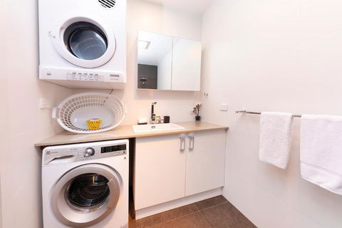Surfmist - Accommodation Guide 5