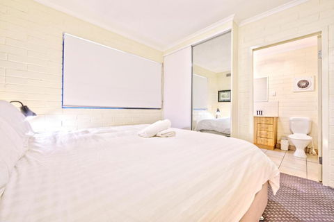 Snow Ski Apartments 31 - Accommodation Guide 1