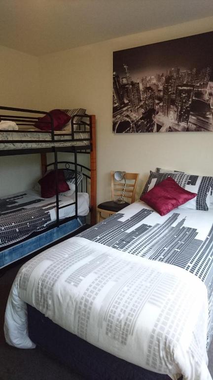 MURRAY GRANGE VILLA 4 - Accommodation Guide 5