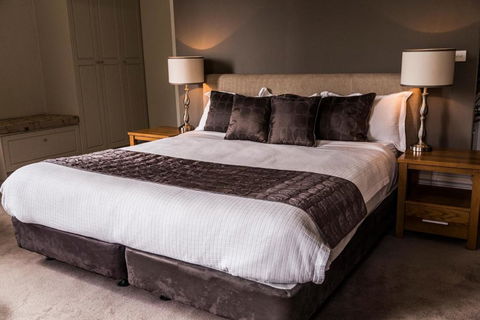 Simmers Serviced Apartments - Accommodation Asia 5