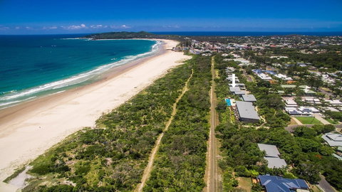 Your Luxury Escape - Kiah 11 Beach House - Accommodation Guide 0