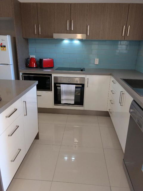 Oasis Private 2 Bed Apartment - Accommodation Asia 6