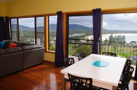 Endeavour 10 Dulconghi Street - Accommodation Asia 5
