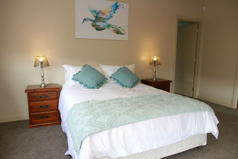 Woollybutt - Accommodation Guide 5