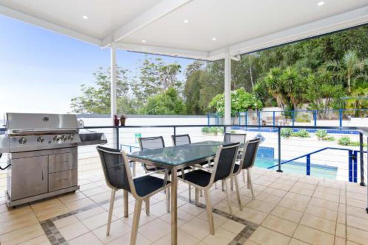 Corlette NSW Accommodation Guide