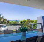 LORNE CHALET APARTMENT 10 ask about midweek deals - Accommodation Guide