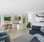 Renovated Moololaba Unit 100m To Beach - Accommodation Asia